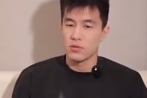 郭艾伦回忆眼睛受伤：队友20多岁2米多很强壮 没必要的动作捅了我