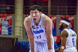 PG官方平台-直播吧：好消息 周琦与北汽一起出征太原 备战半决赛